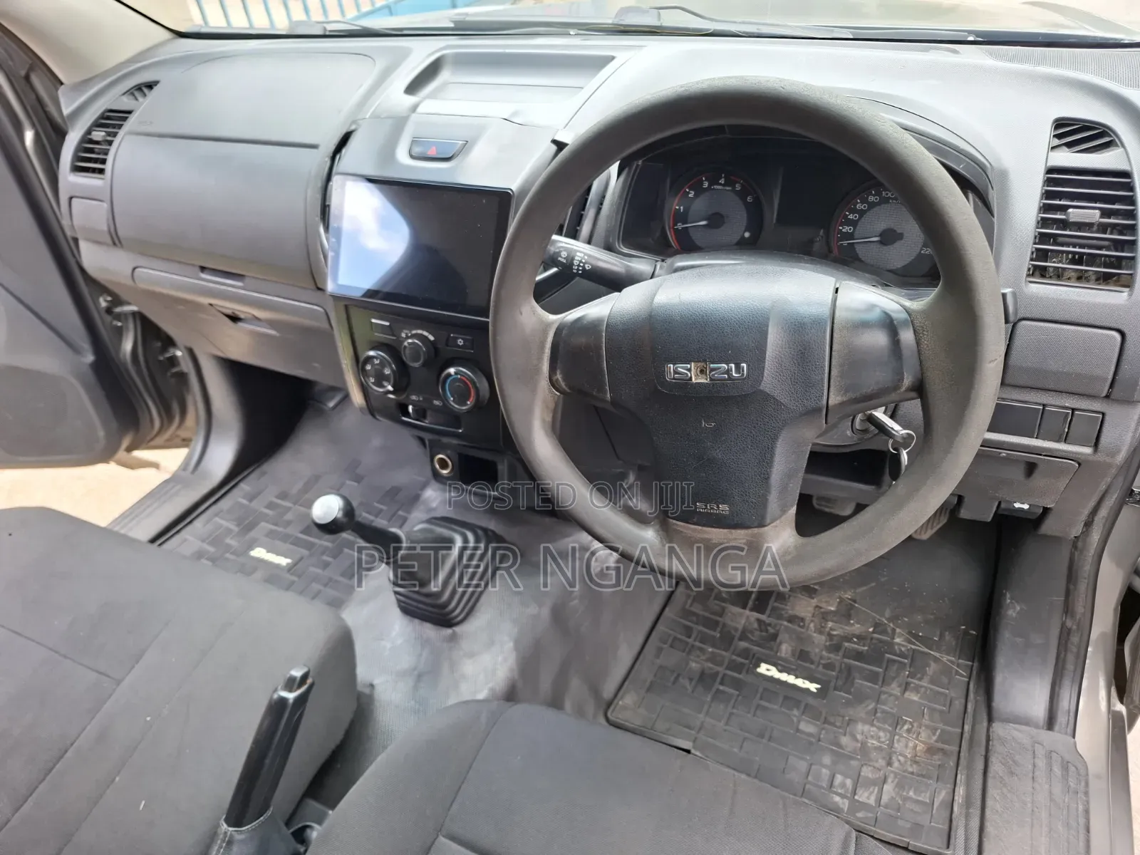 Isuzu D-MAX 2021 Gray