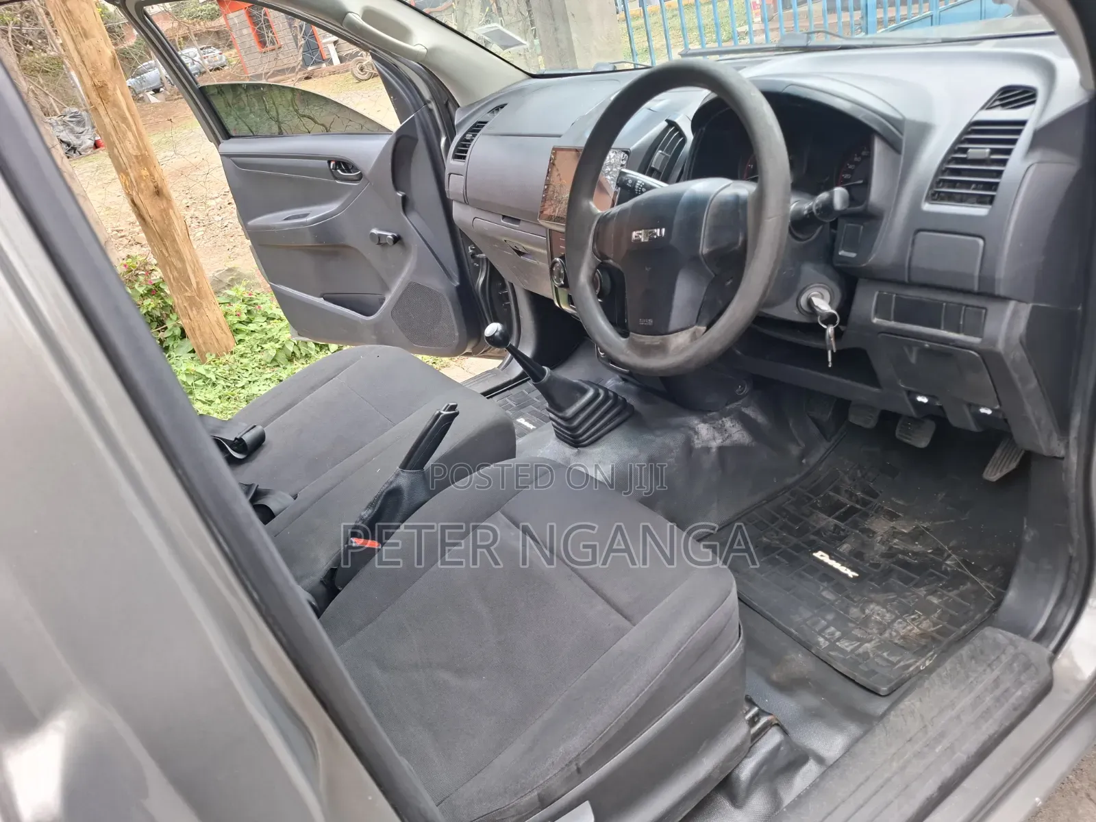 Isuzu D-MAX 2021 Gray