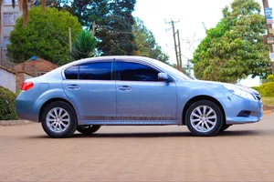 Subaru Legacy 2.5i 2011 Gray