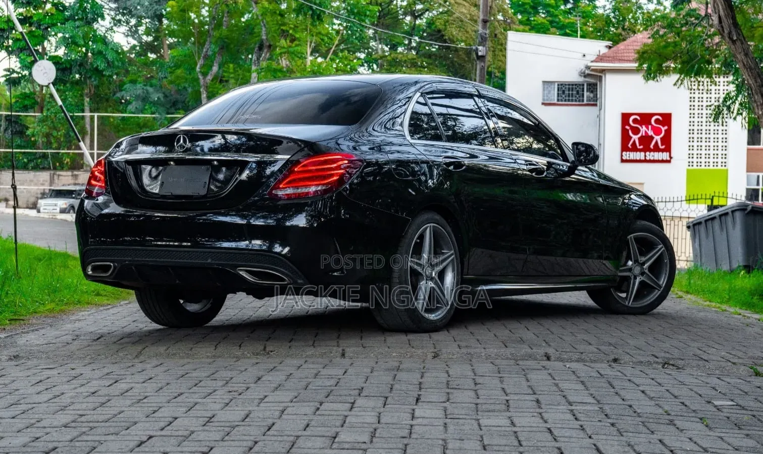 Mercedes-Benz C200 2016 Black