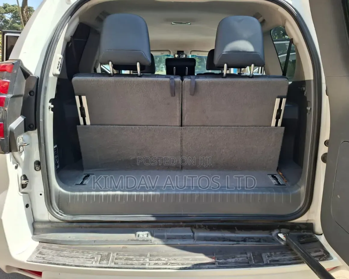 Toyota Land Cruiser Prado 2011 White