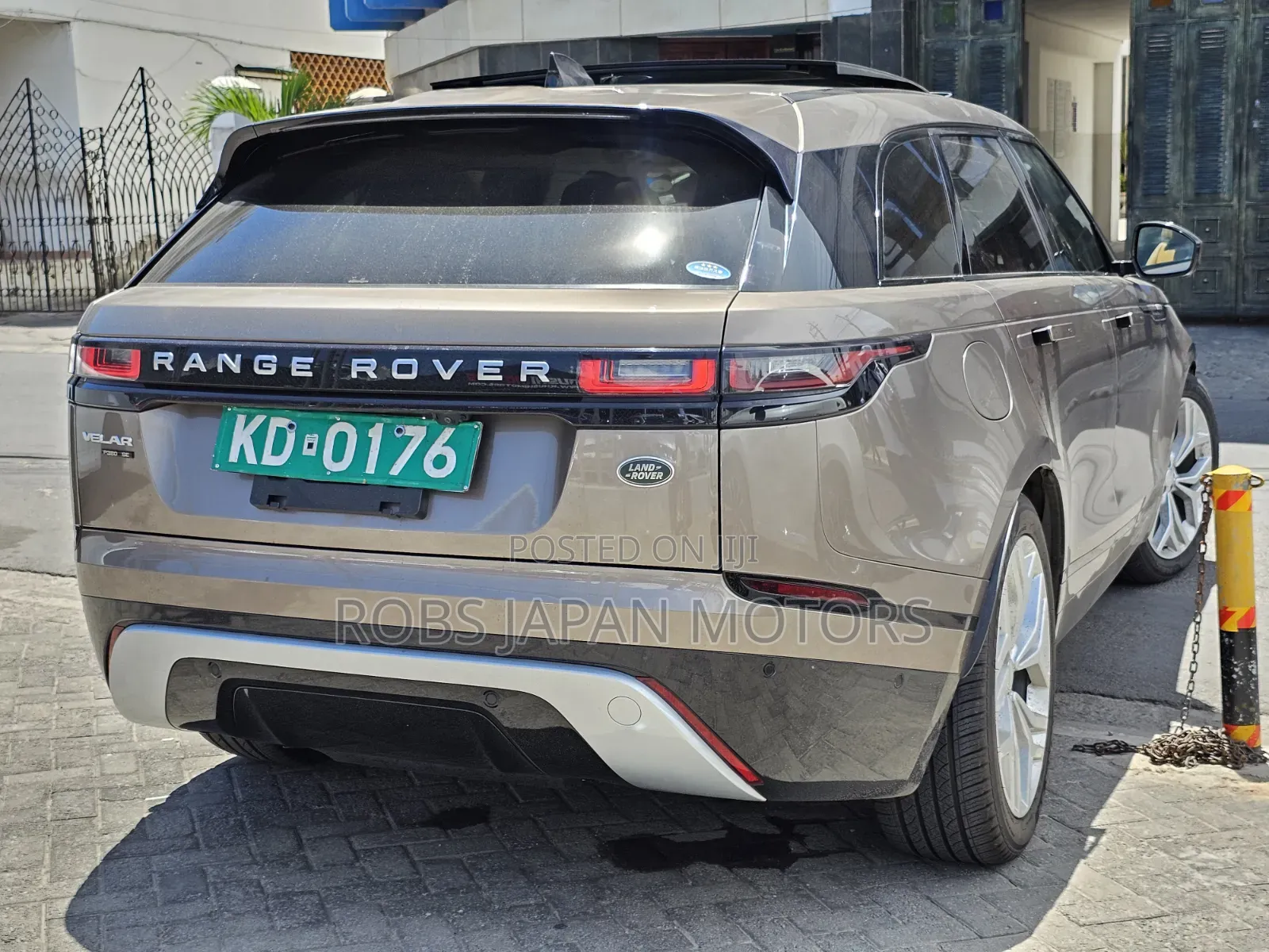 Land Rover Range Rover Velar P380 SE R-Dynamic 4x4 2019 Gold