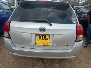 Toyota Corolla Fielder 2015 Silver
