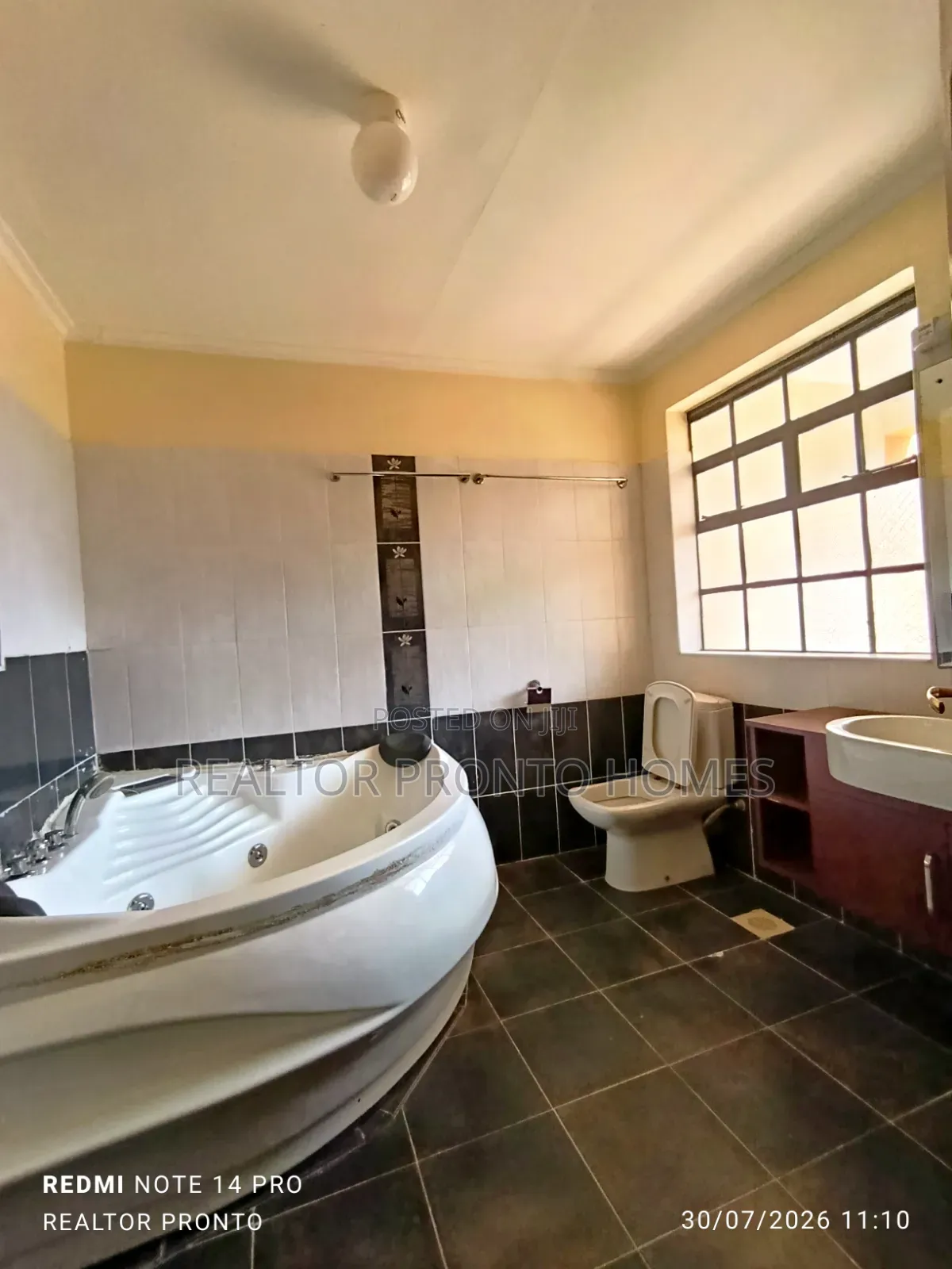 5bdrm Townhouse / Terrace in Lavington, Muthangari for rent