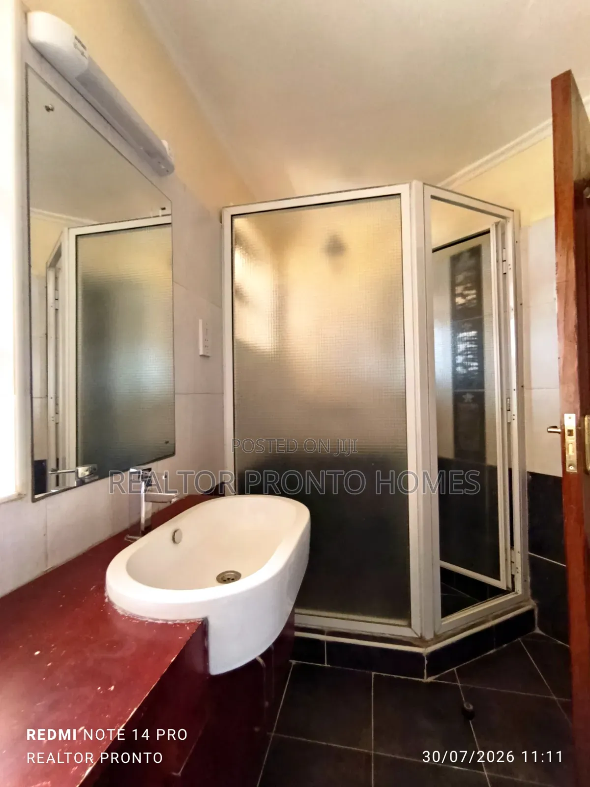 5bdrm Townhouse / Terrace in Lavington, Muthangari for rent