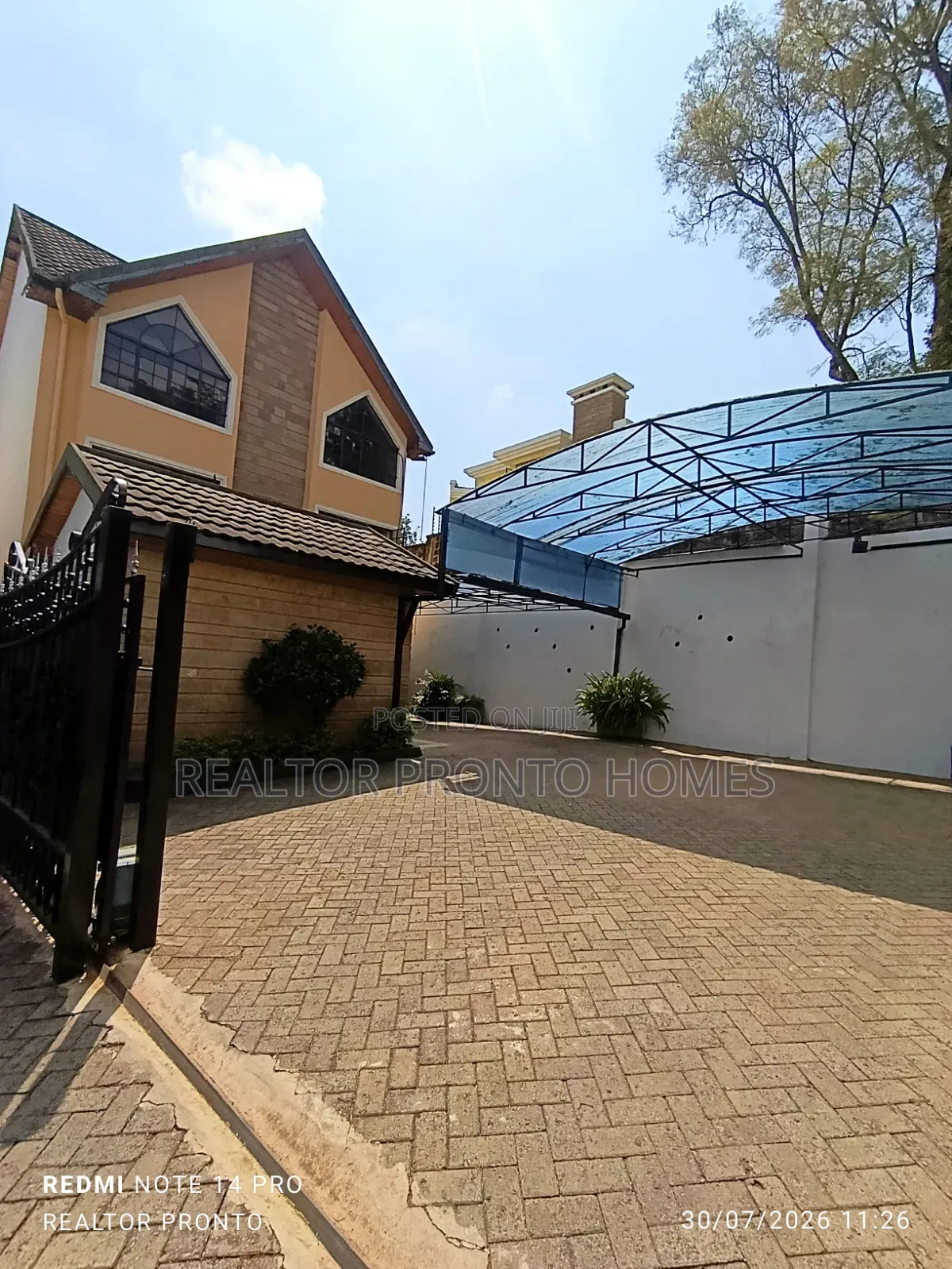 5bdrm Townhouse / Terrace in Lavington, Muthangari for rent