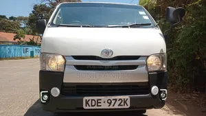 Toyota HiAce 2014 White