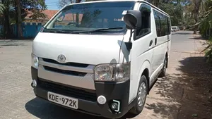 Toyota HiAce 2014 White