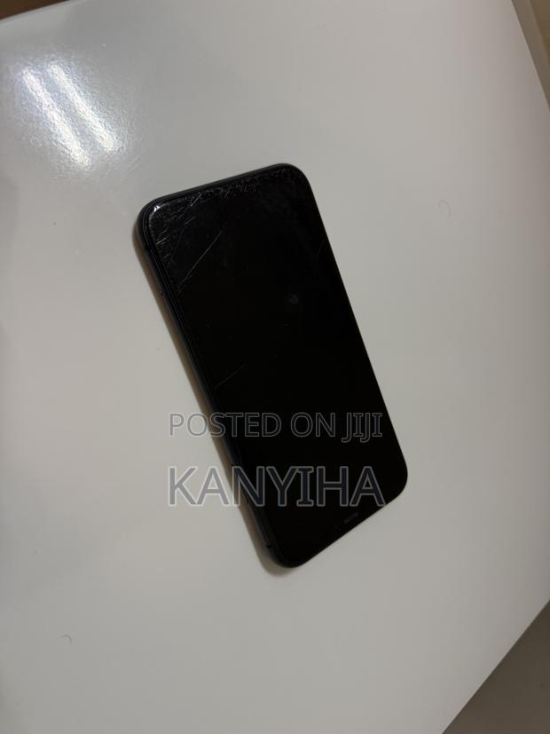 Apple iPhone 11 64 GB Black