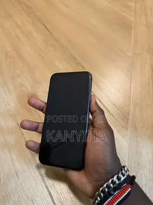 Apple iPhone 11 64 GB Black