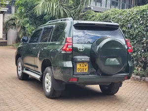 Toyota Land Cruiser Prado 2014 Green
