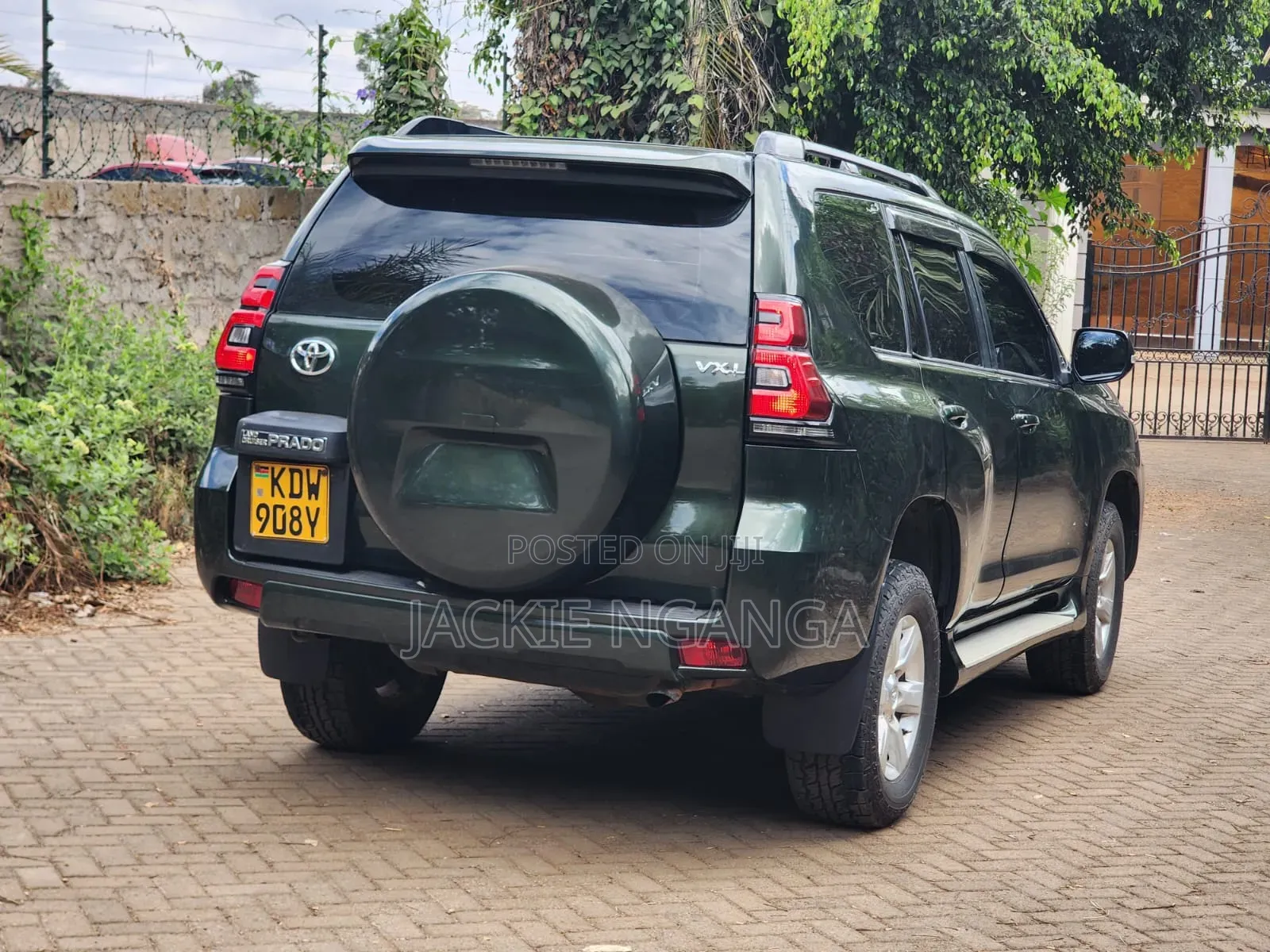 Toyota Land Cruiser Prado 2014 Green