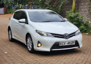 Toyota Auris 2012 White