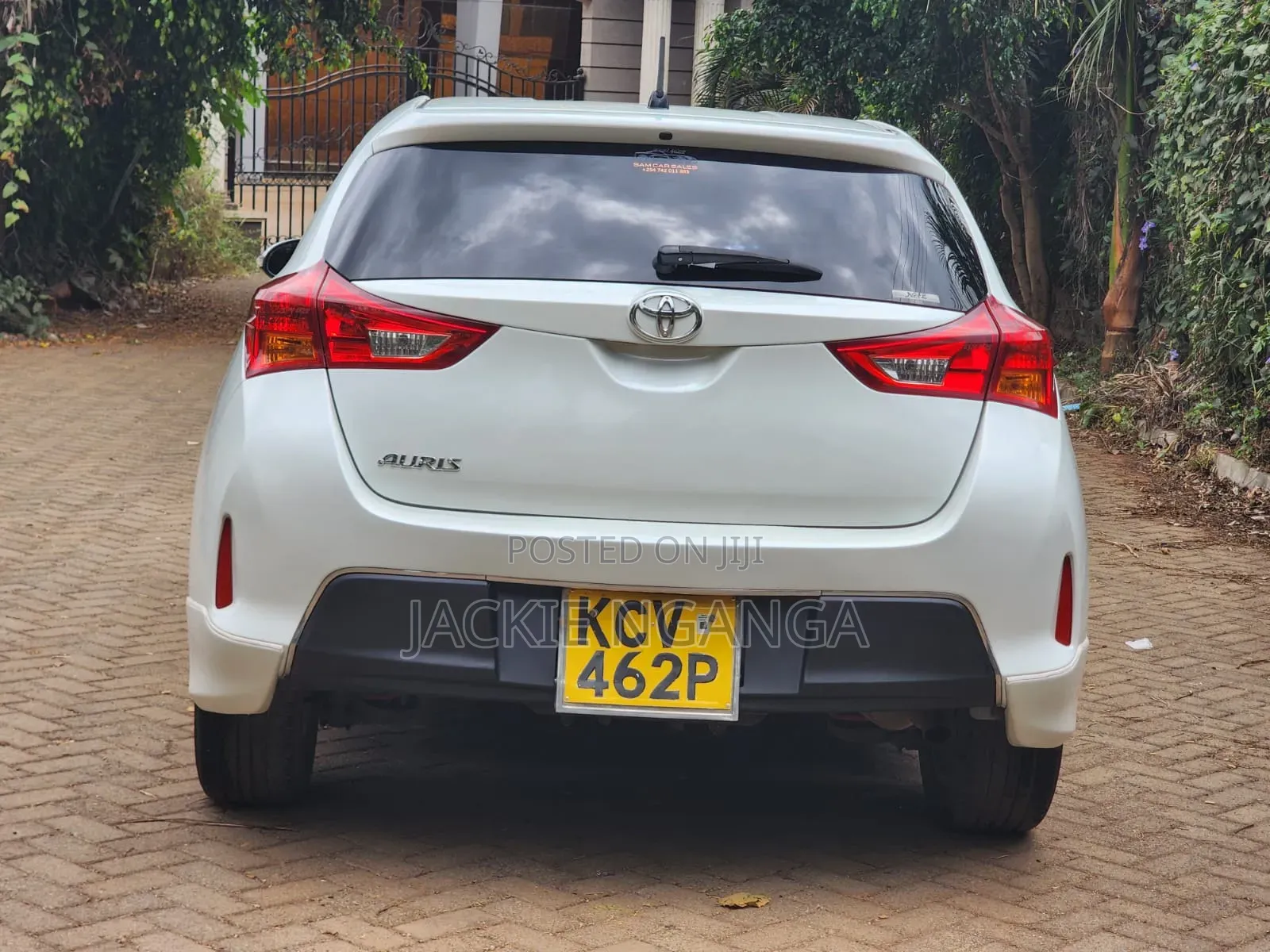 Toyota Auris 2012 White