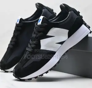 New Balance 327