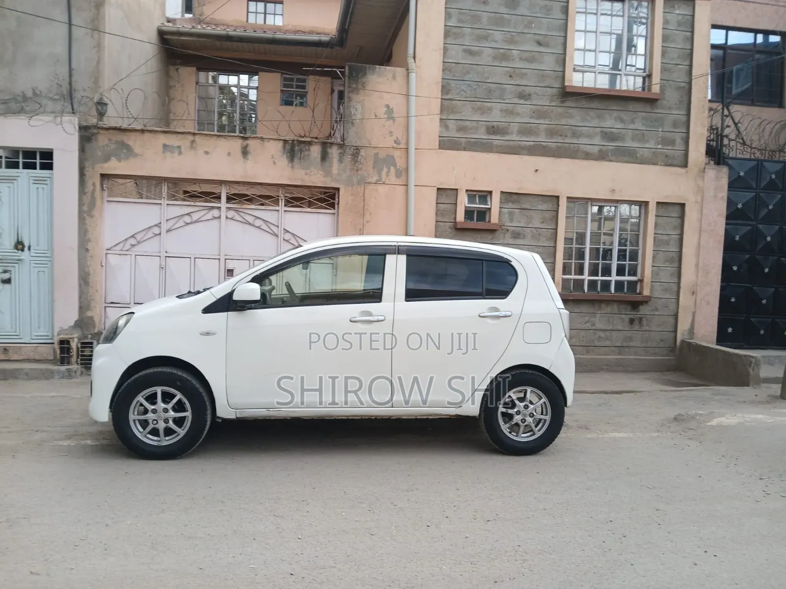 Toyota Pixis 2015 White