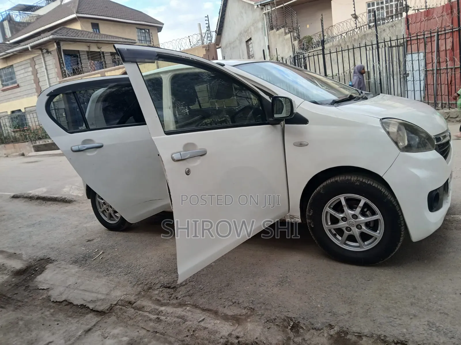 Toyota Pixis 2015 White
