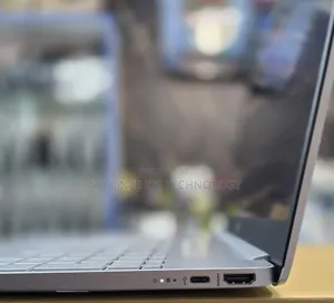 Laptop HP 15S 8GB AMD Ryzen 7 SSD 512GB