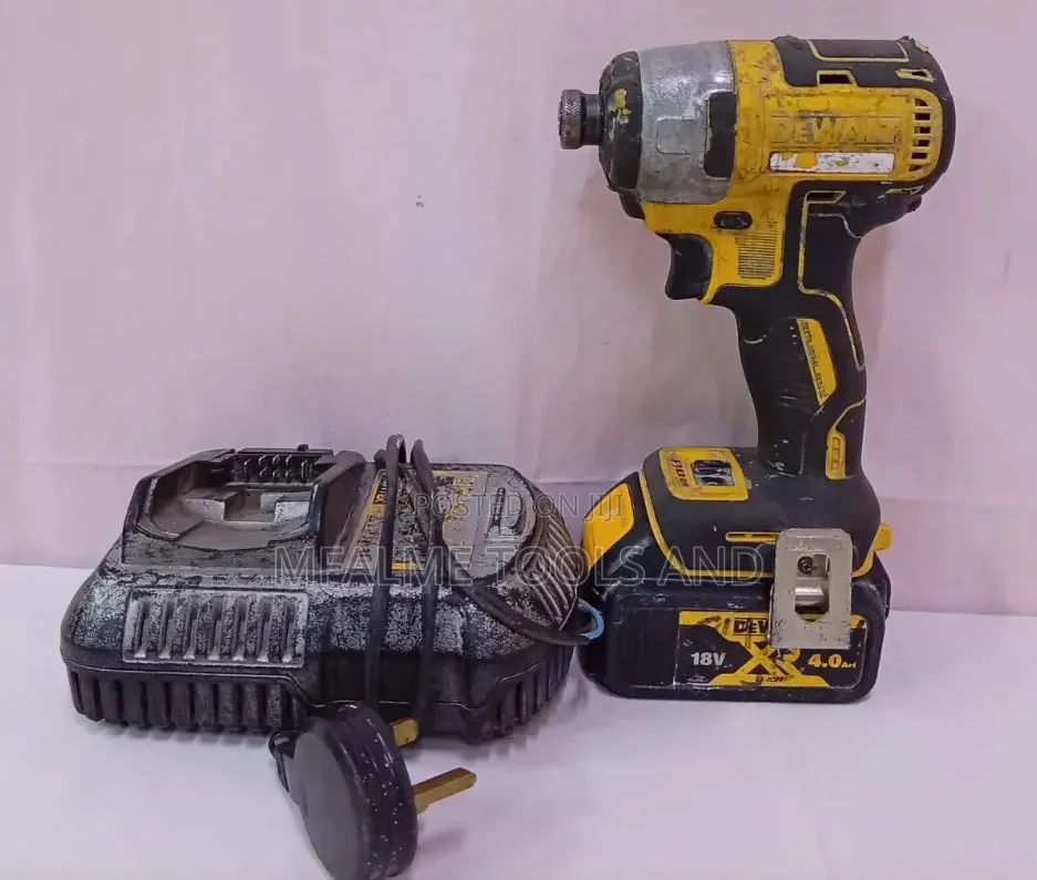 Ex-Uk Dewalt Cordless Impact Driver Drill