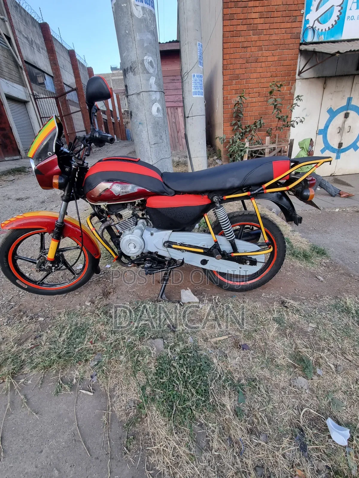 Bajaj Boxer 150 UG 2018 Red