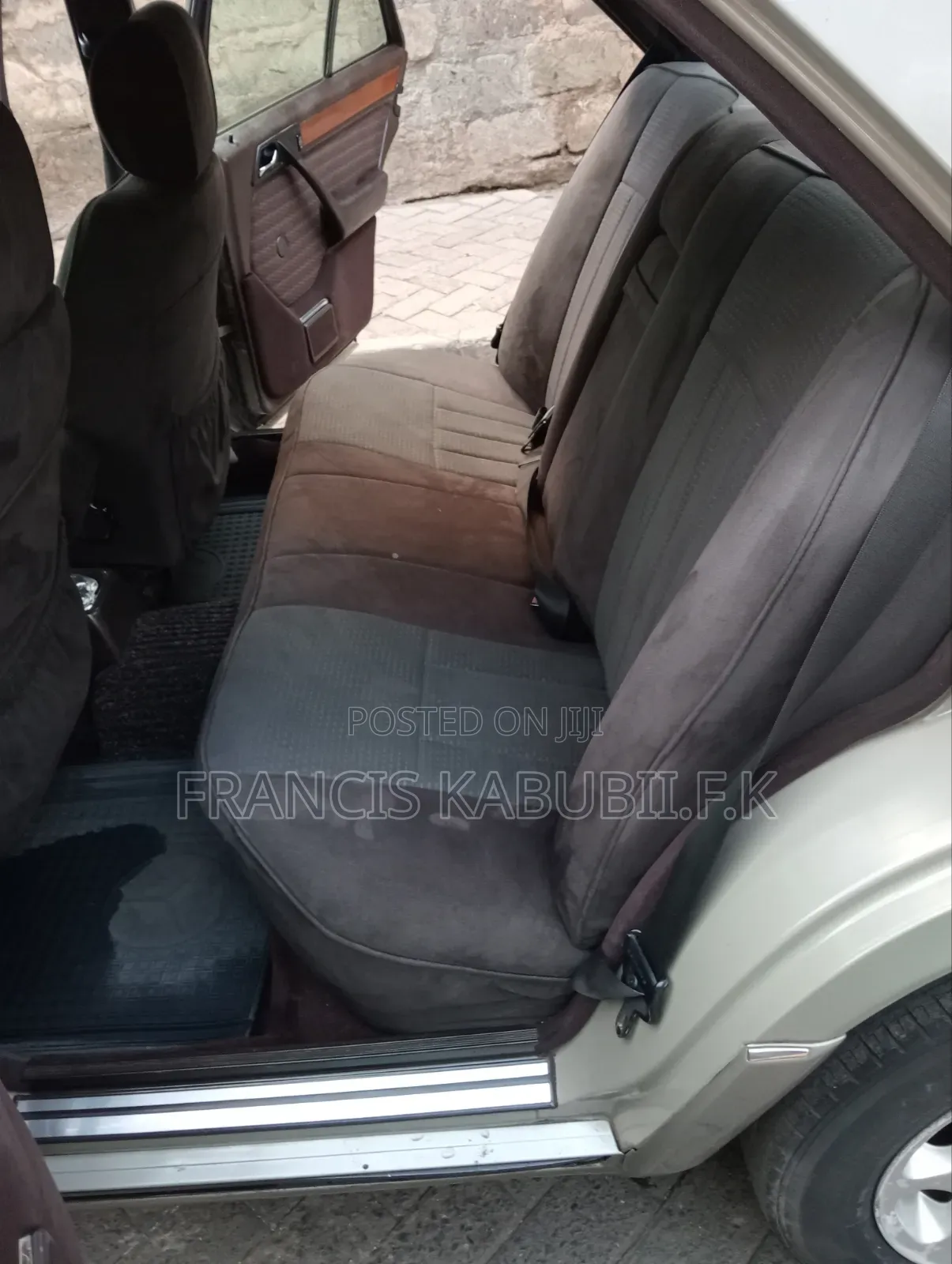 Mercedes-Benz E200 1993 Green