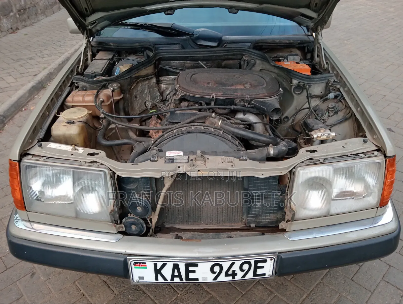 Mercedes-Benz E200 1993 Green