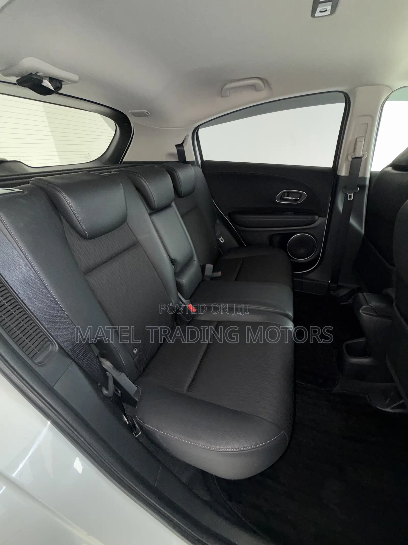 Honda Vezel 1.5 Hybrid 4WD 2019 White