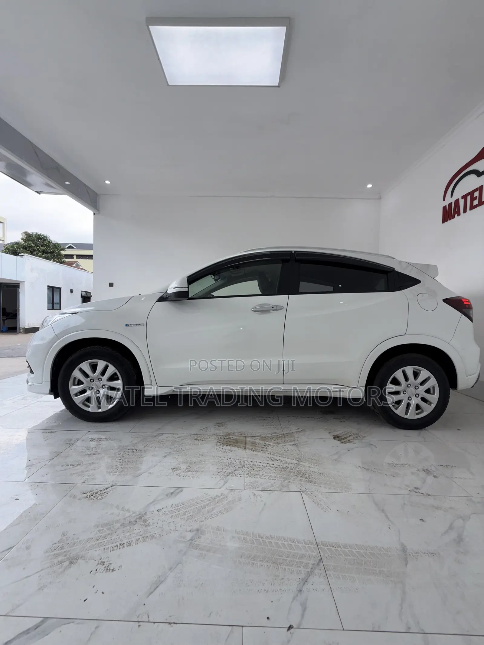 Honda Vezel 1.5 Hybrid 4WD 2019 White