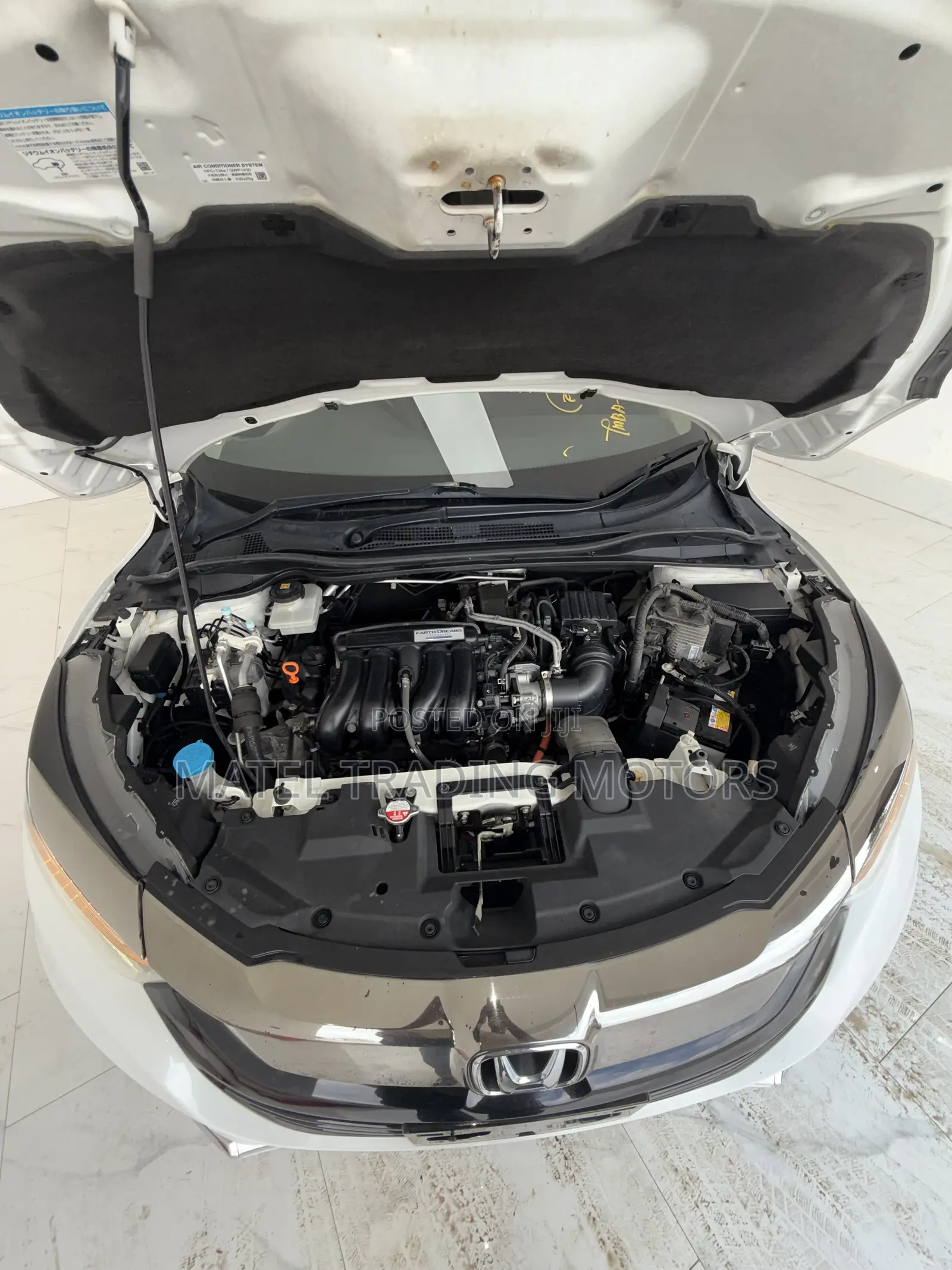 Honda Vezel 1.5 Hybrid 4WD 2019 White