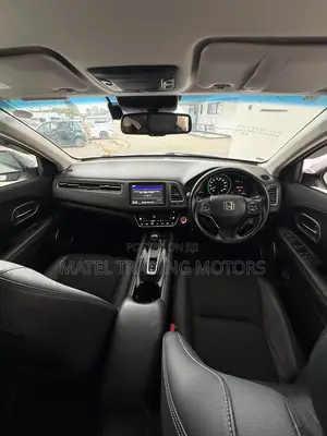 Honda Vezel 1.5 Hybrid 4WD 2019 White