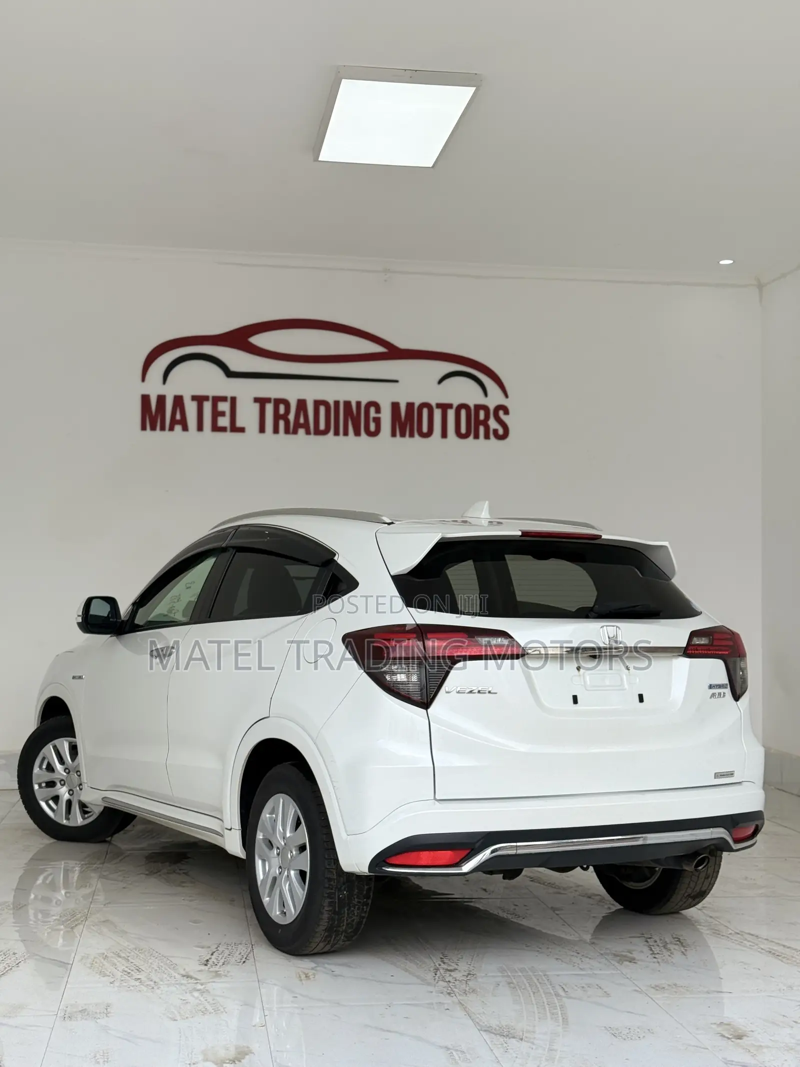 Honda Vezel 1.5 Hybrid 4WD 2019 White