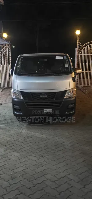 Isuzu ELF Truck 2019 Silver
