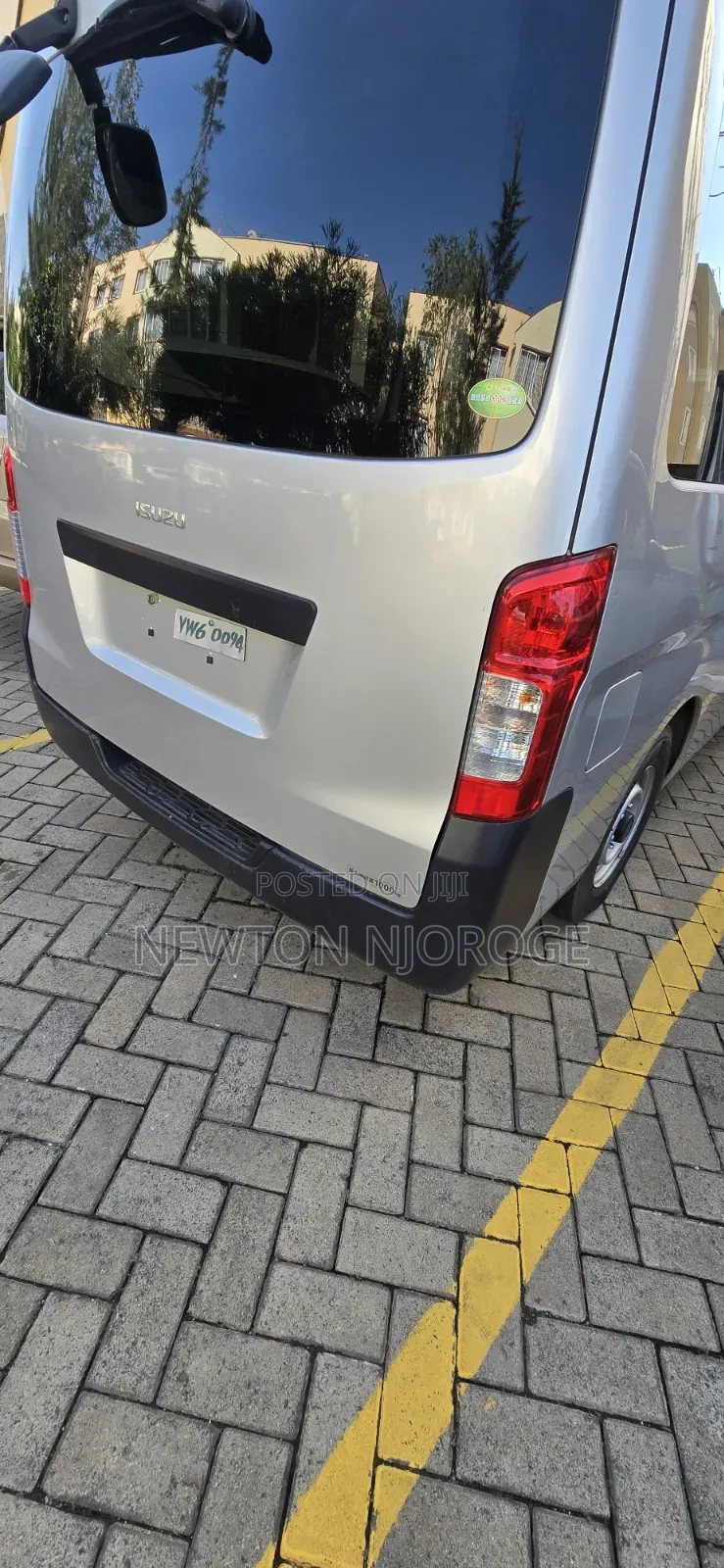 Isuzu ELF Truck 2019 Silver