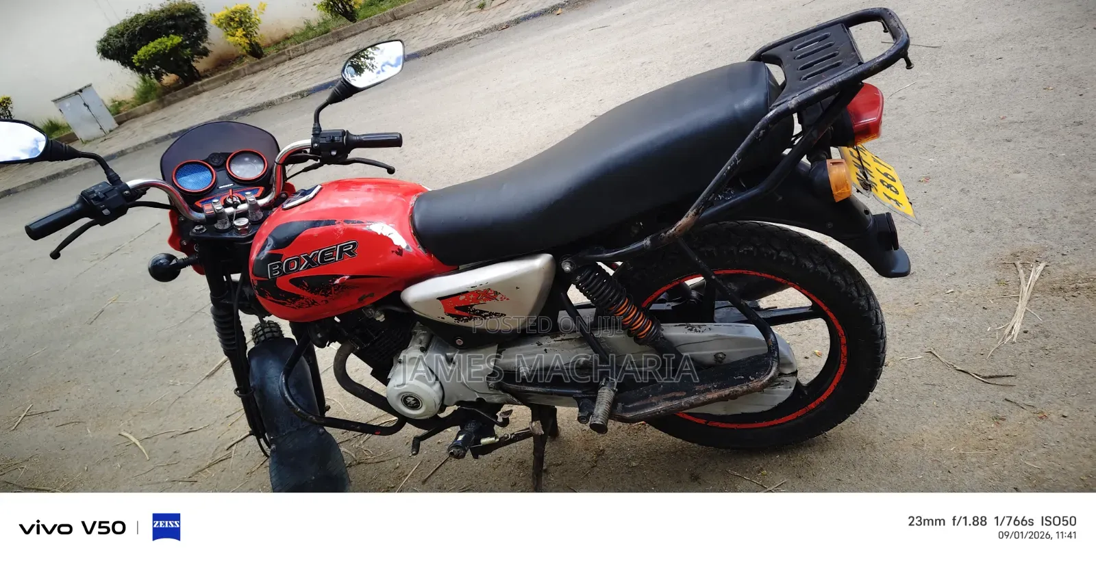 Bajaj Boxer 150 UG 2025 Red