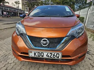 Nissan Note 2017 Gold