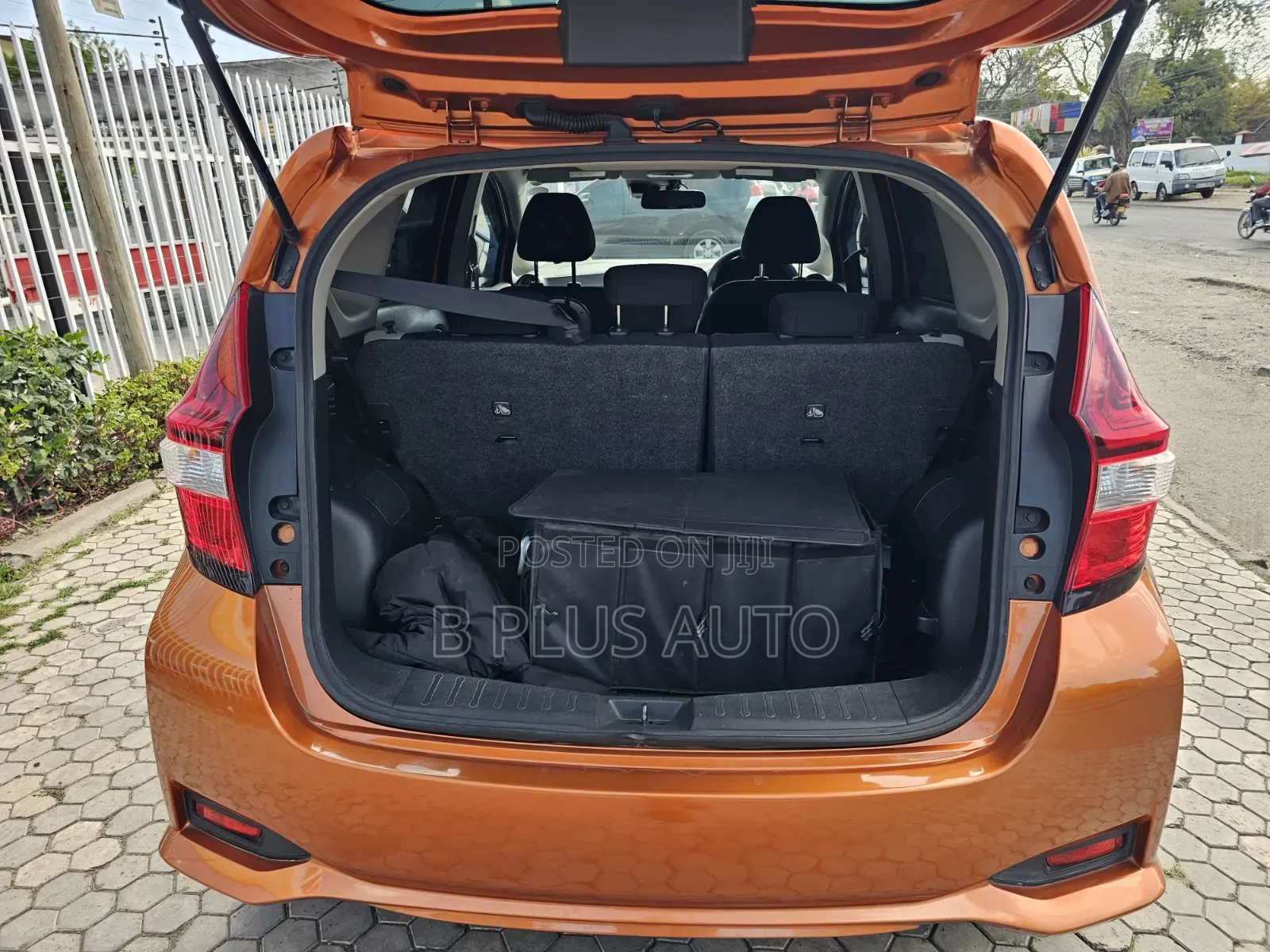 Nissan Note 2017 Gold