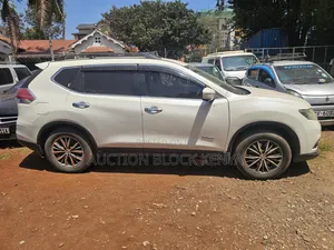 Nissan X-Trail 2016 White