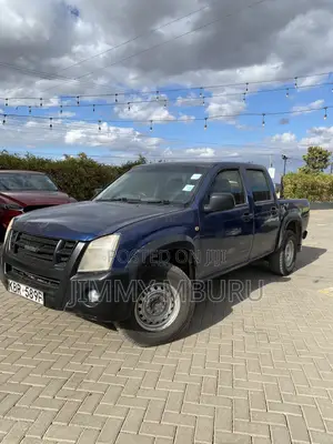 Isuzu D-MAX 2010 Blue