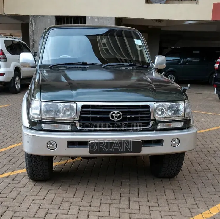 Toyota Land Cruiser 1995 Green