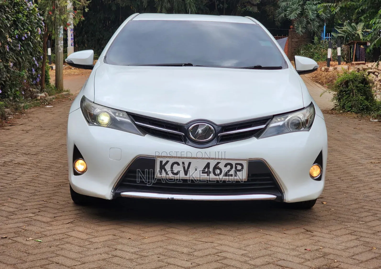 Toyota Auris 2012 White