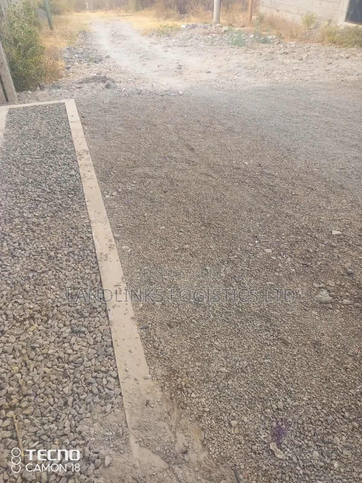 Machakos Kitui Rd BTW  Chumvi & Kathome 2 to 10 Acres Touching Tarmack
