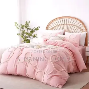 Bow Design Tufted Duvet Cover Set