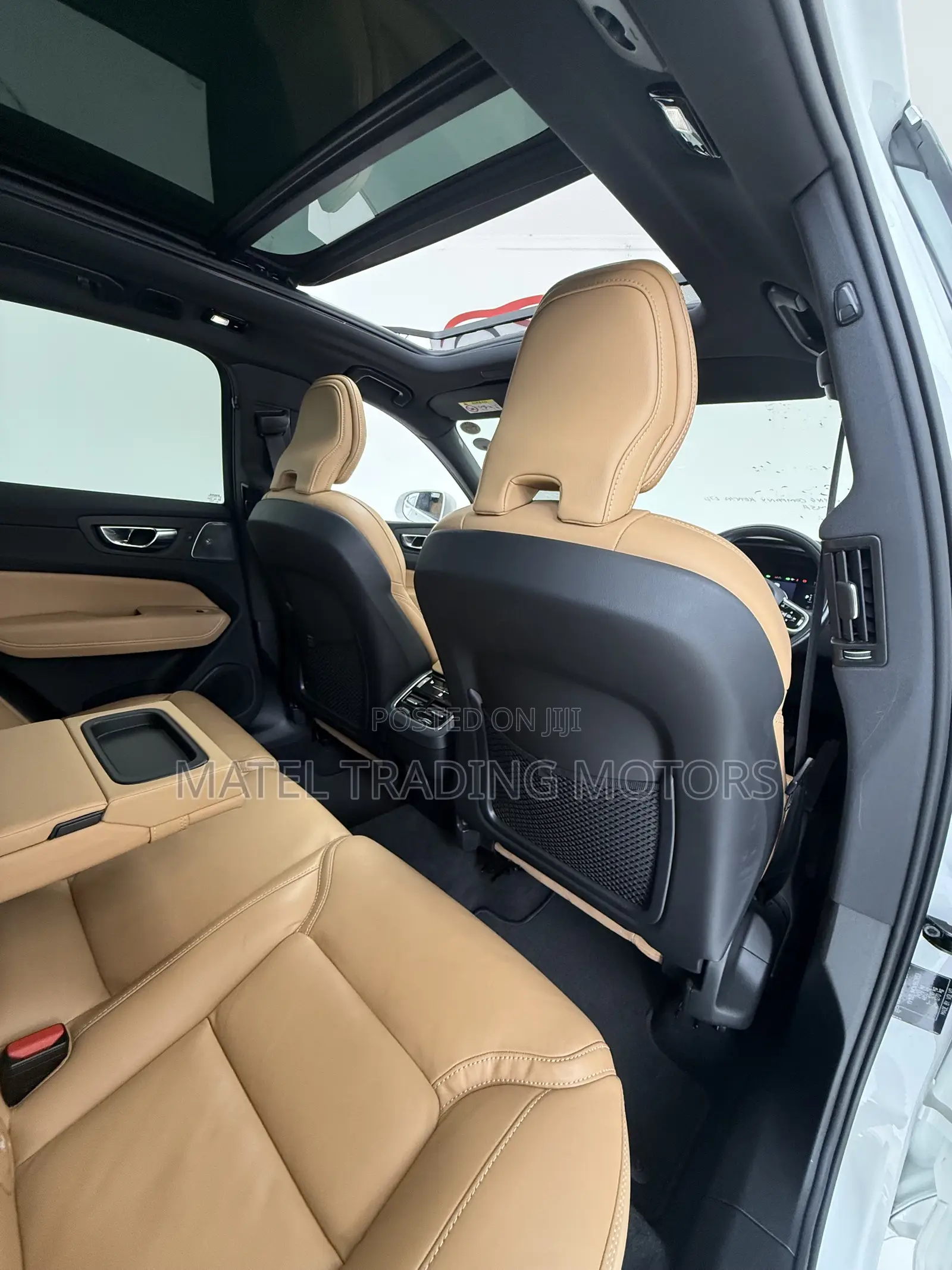 Volvo XC60 2021 White