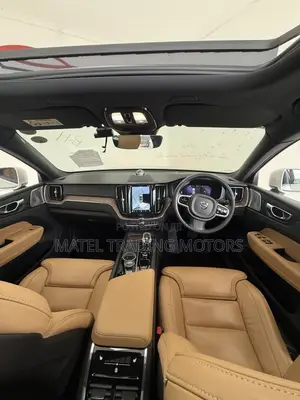 Volvo XC60 2021 White