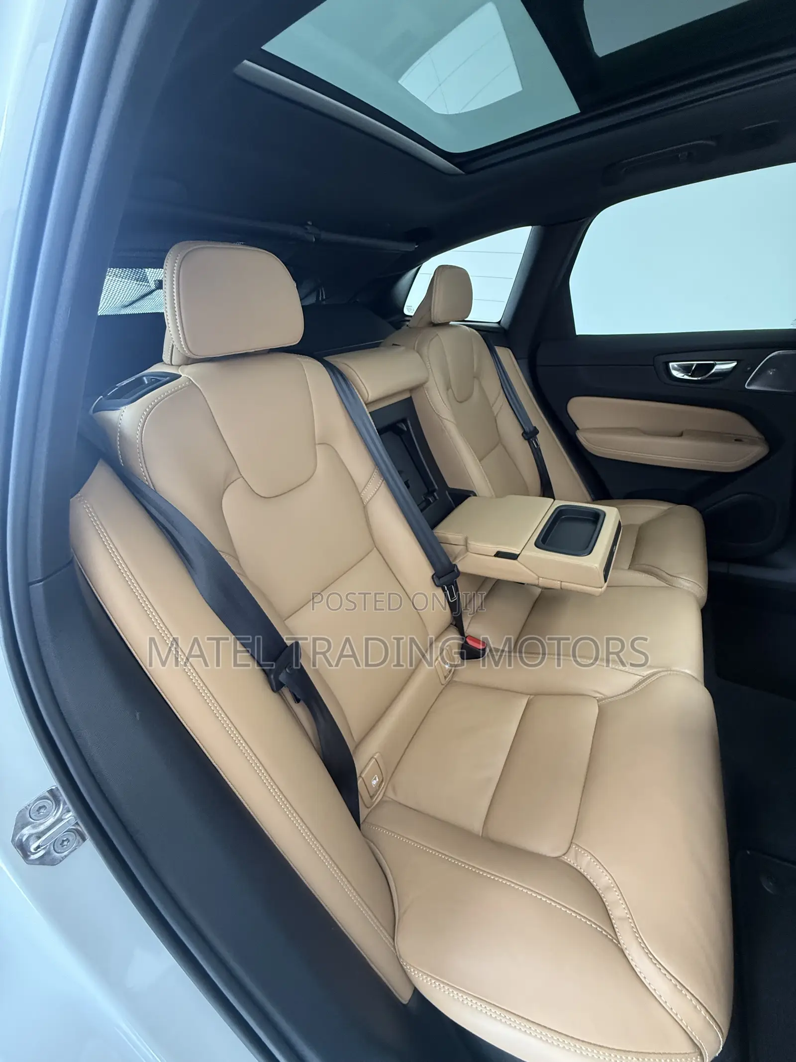 Volvo XC60 2021 White
