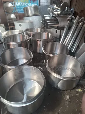 Stainless Sufuria . Cooking Pot
