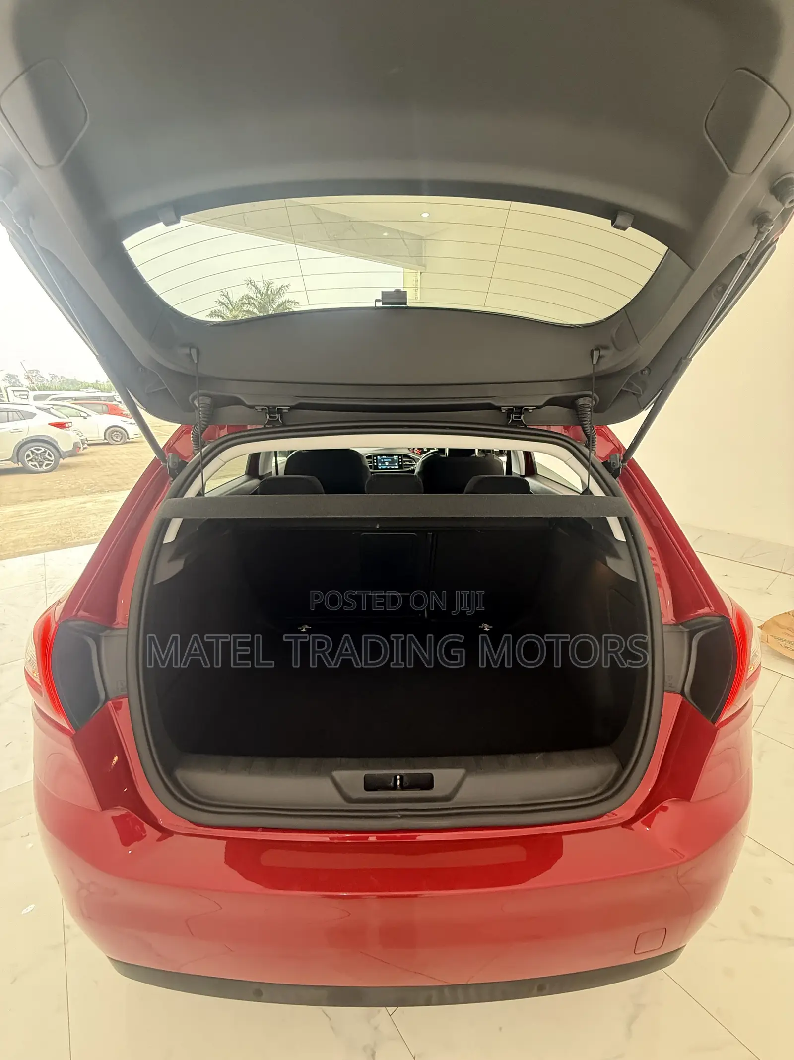 Peugeot 308 2019 Red