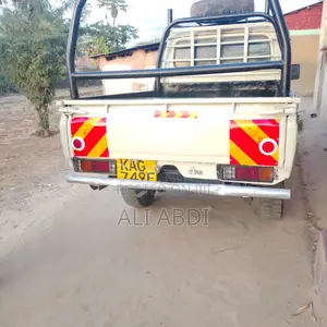Toyota Land Cruiser 1996 Off white