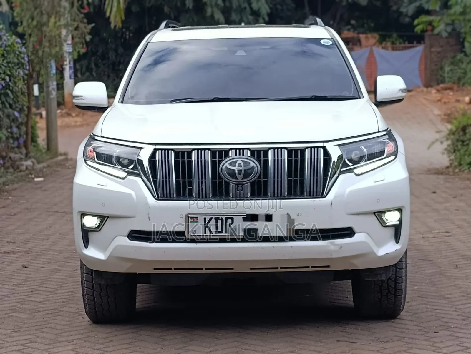 Toyota Land Cruiser Prado 2018 White