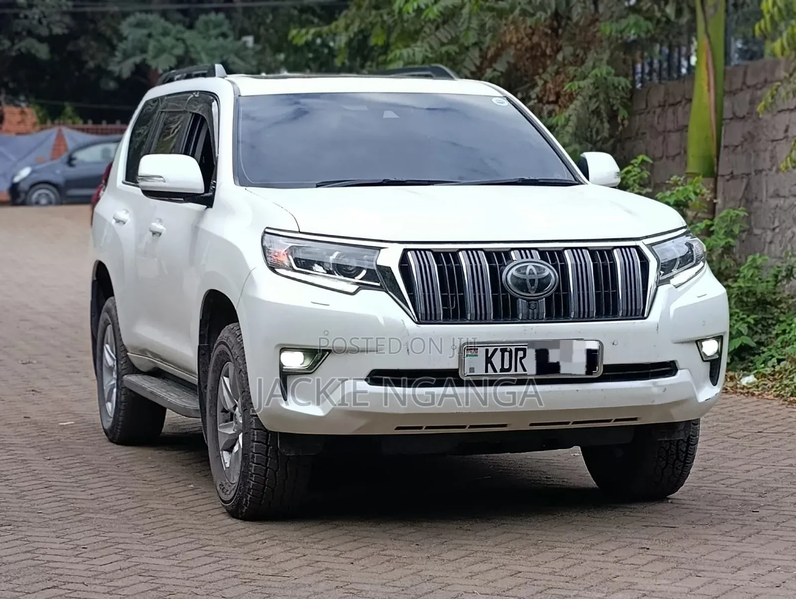 Toyota Land Cruiser Prado 2018 White